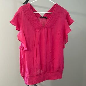 Doe & Rae pink women’s blouse. Never worn. Size M